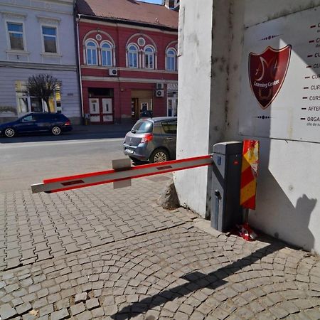 Apartament 4 Central Marosvásárhely Kültér fotó