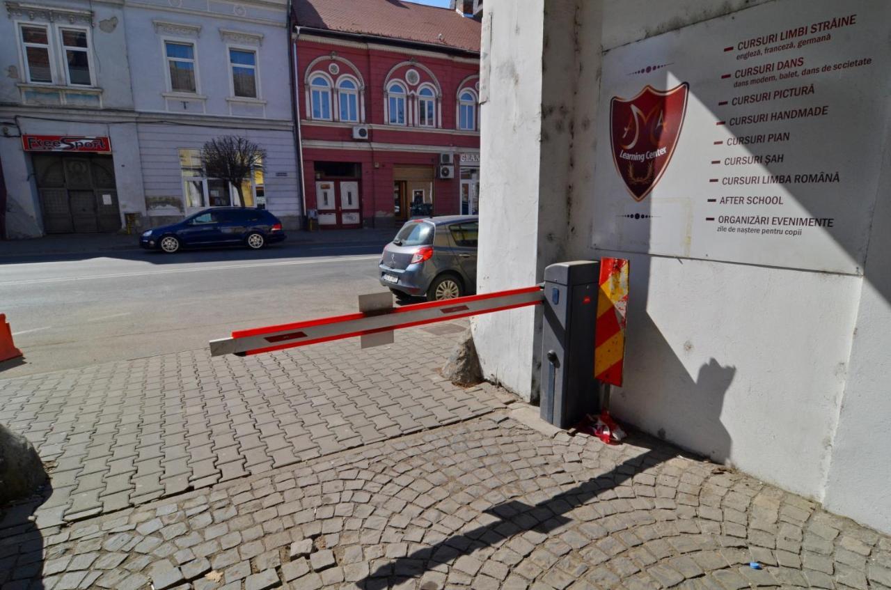Apartament 4 Central Marosvásárhely Kültér fotó